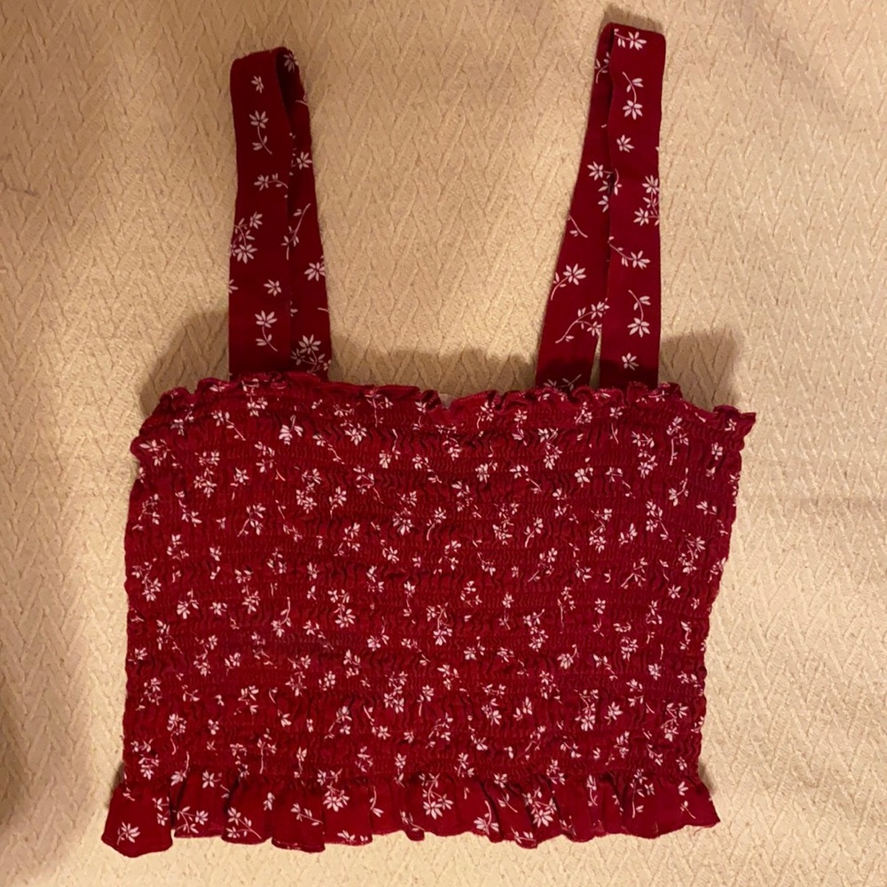 Red floral crop tank!